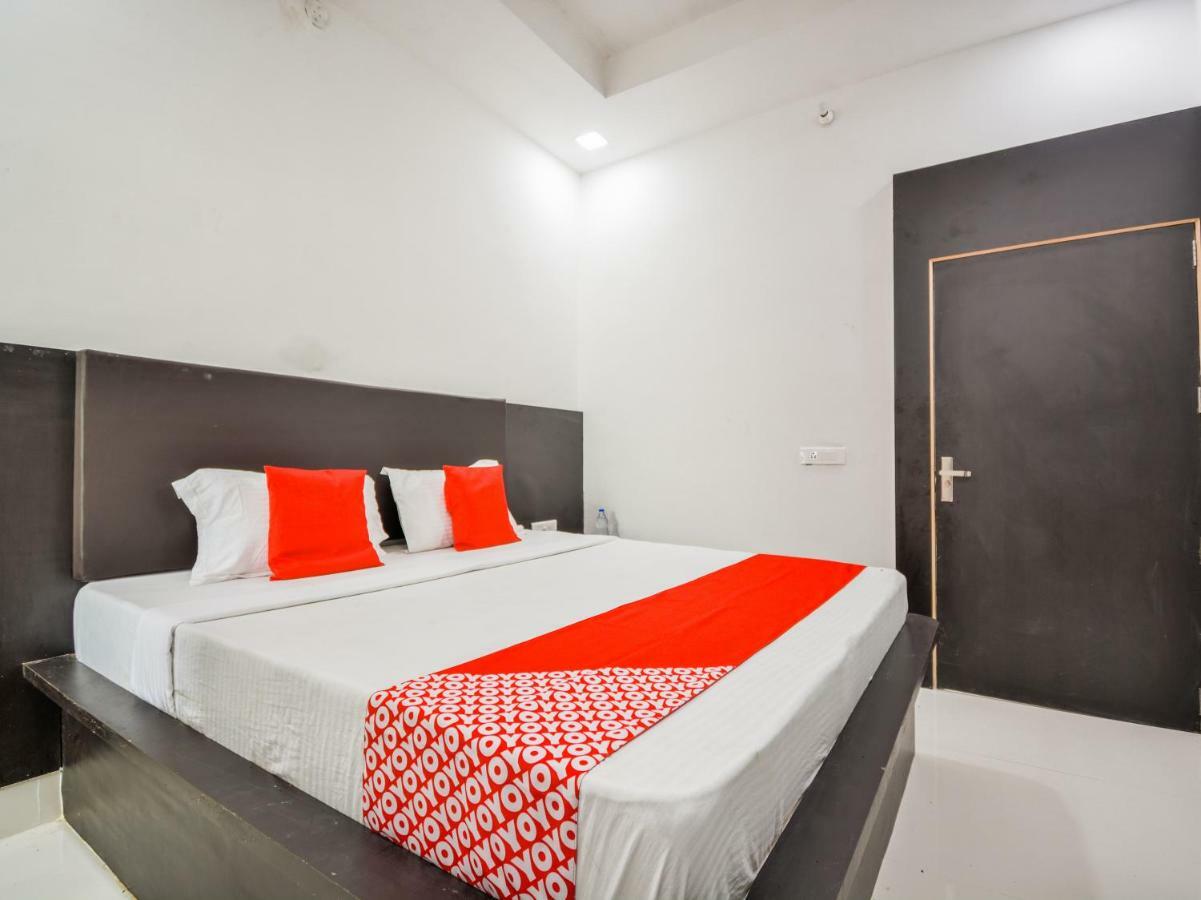 Oyo 43505 Hotel The White House Hisar Exterior photo