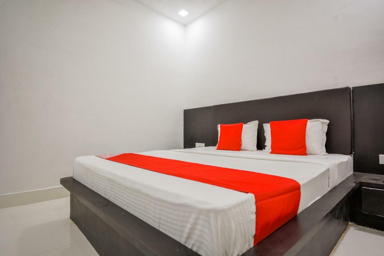 Oyo 43505 Hotel The White House Hisar Exterior photo